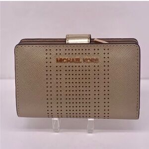Michael Kors Gold Bifold Medium Wallet Pale Gold